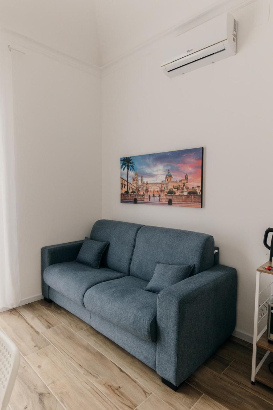 Sofia'S Central Apartment Палермо Экстерьер фото