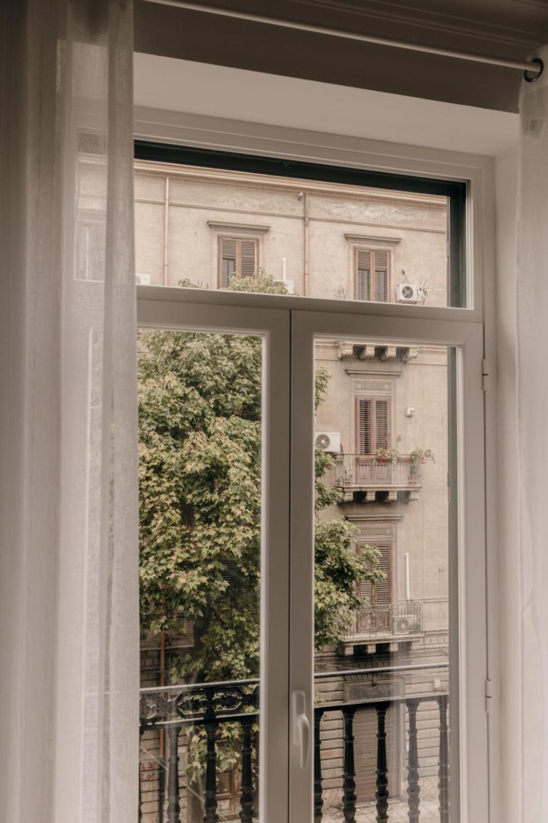 Sofia'S Central Apartment Палермо Экстерьер фото